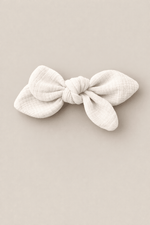Barrette nœud gaze de coton écru pour cheveux accessoire vêtement enfant - Mazzanne