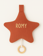 Boîte à musique étoile pour bébé en gaze de coton terracotta personnalisable - mazzanne