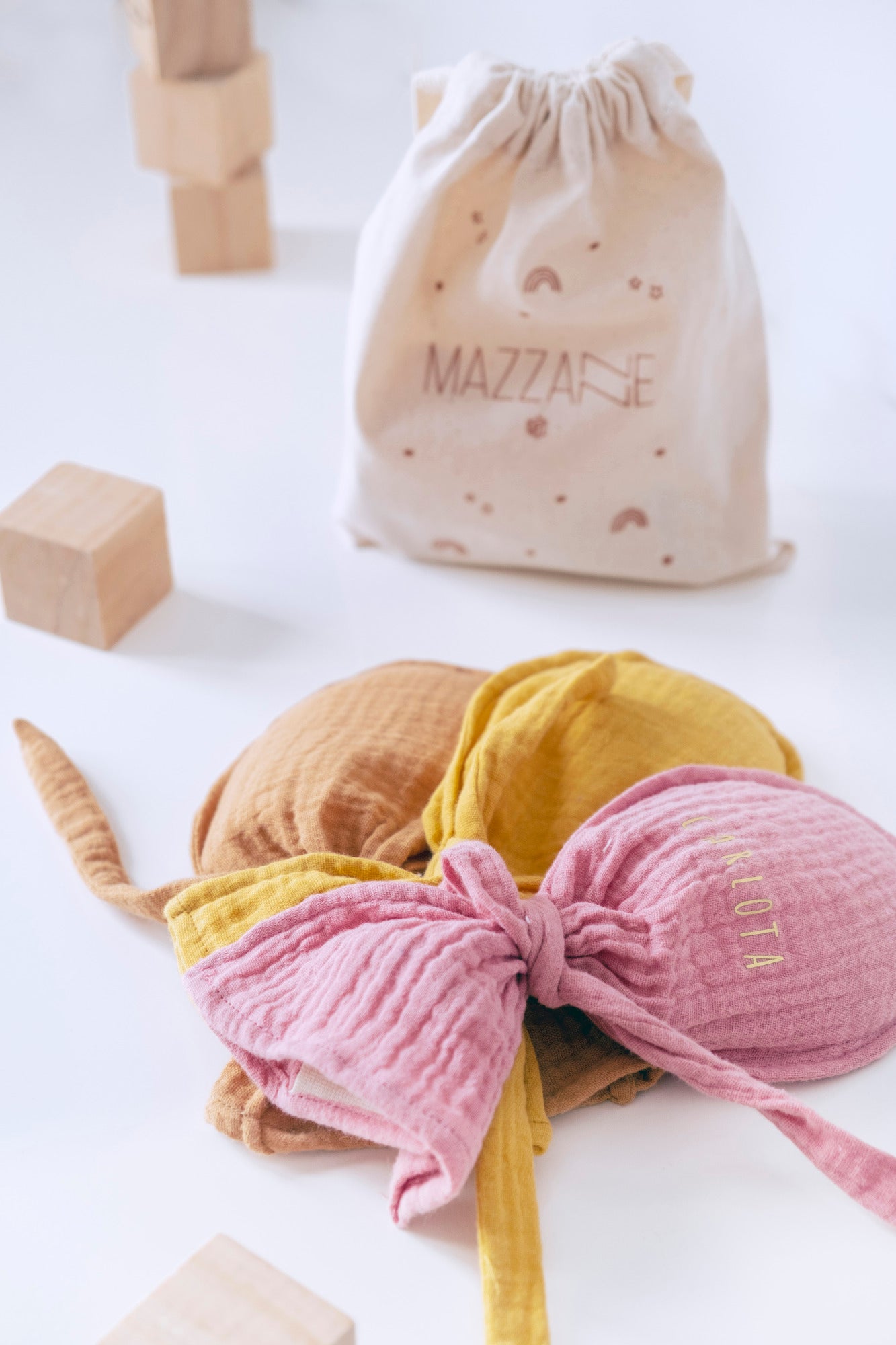 Bouillotte bébé et enfant personnalisable ballon en gaze de coton camel - mazzanne