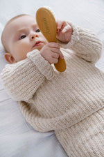 Brosse à cheveux bébé personnalisable en bois naturel et poils doux - mazzanne