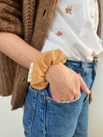 Chouchou cheveux accessoire vêtement femme en gaze de coton camel - mazzanne