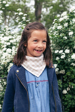 Foulard enfant en gaze de coton vichy beige - Mazzanne