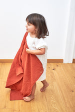 Lange bébé en gaze de coton terracotta personnalisable - mazzanne