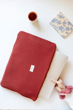 Pochette d’ordinateur portable femme personnalisable rembourrée en gaze de coton fleurs - mazzanne