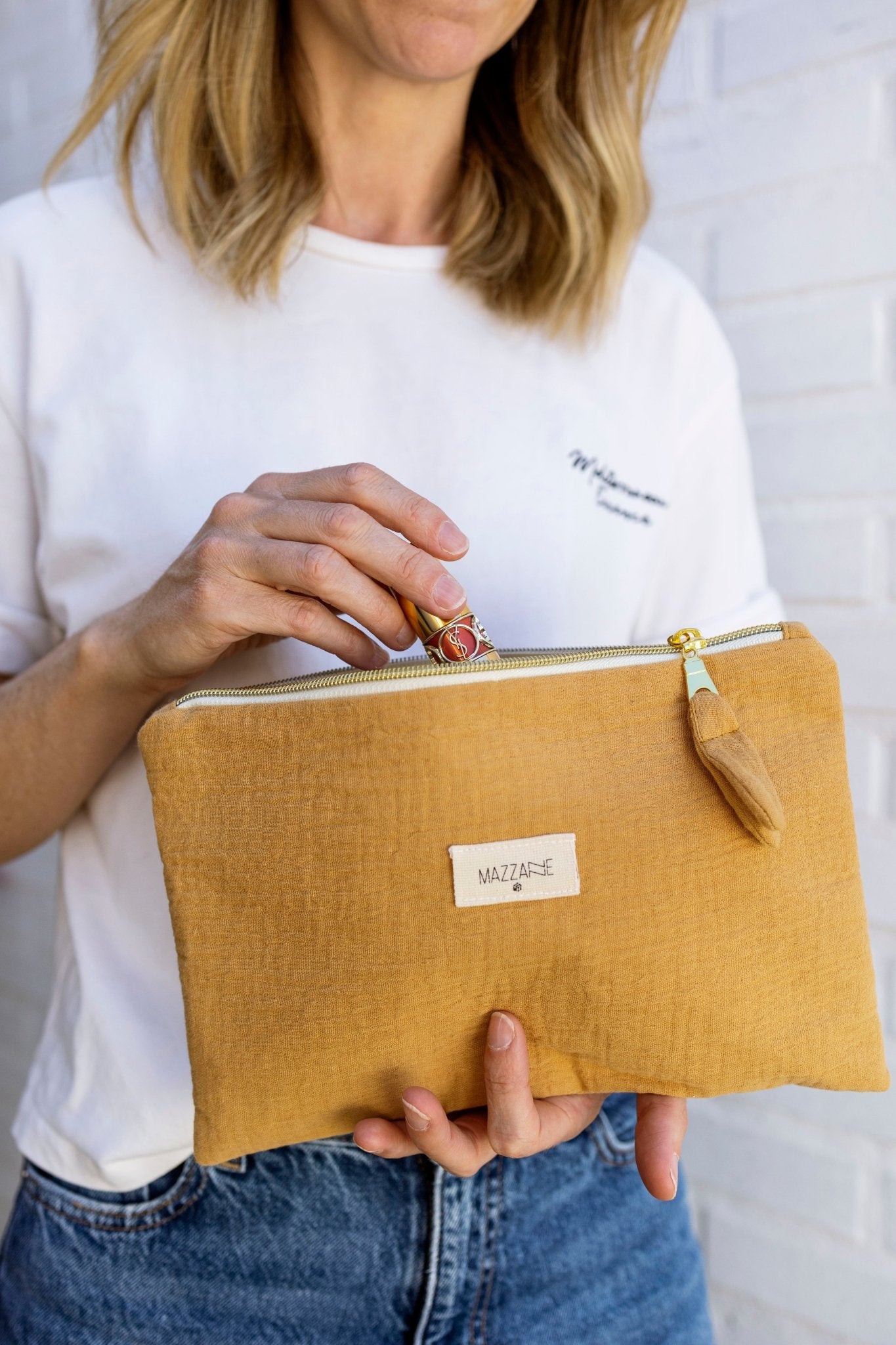 Pochette plate femme personnalisable en gaze de coton camel - mazzanne