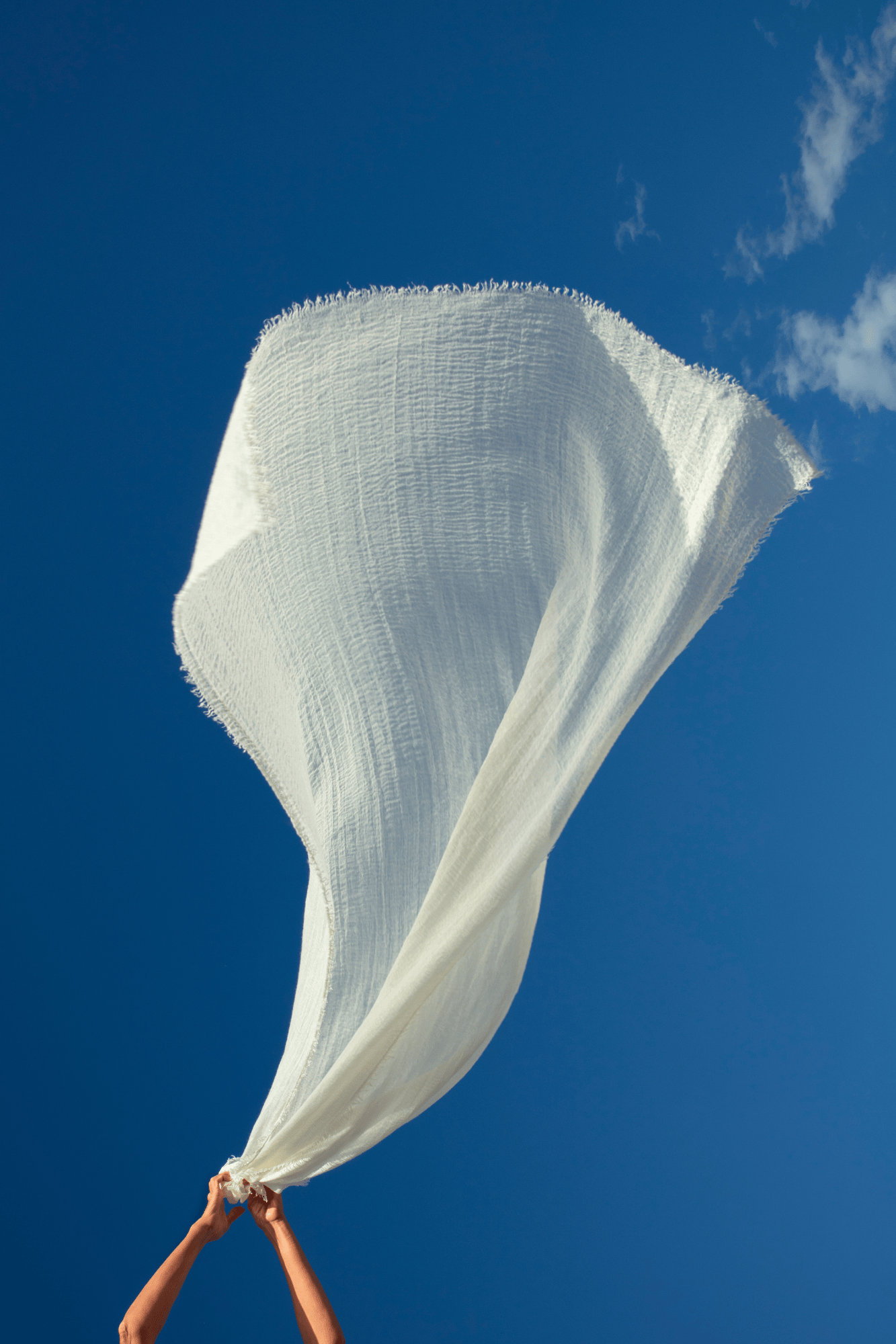 La double gaze de coton : le tissu idéal pour des accessoires doux et responsables 🌿 - mazzanne