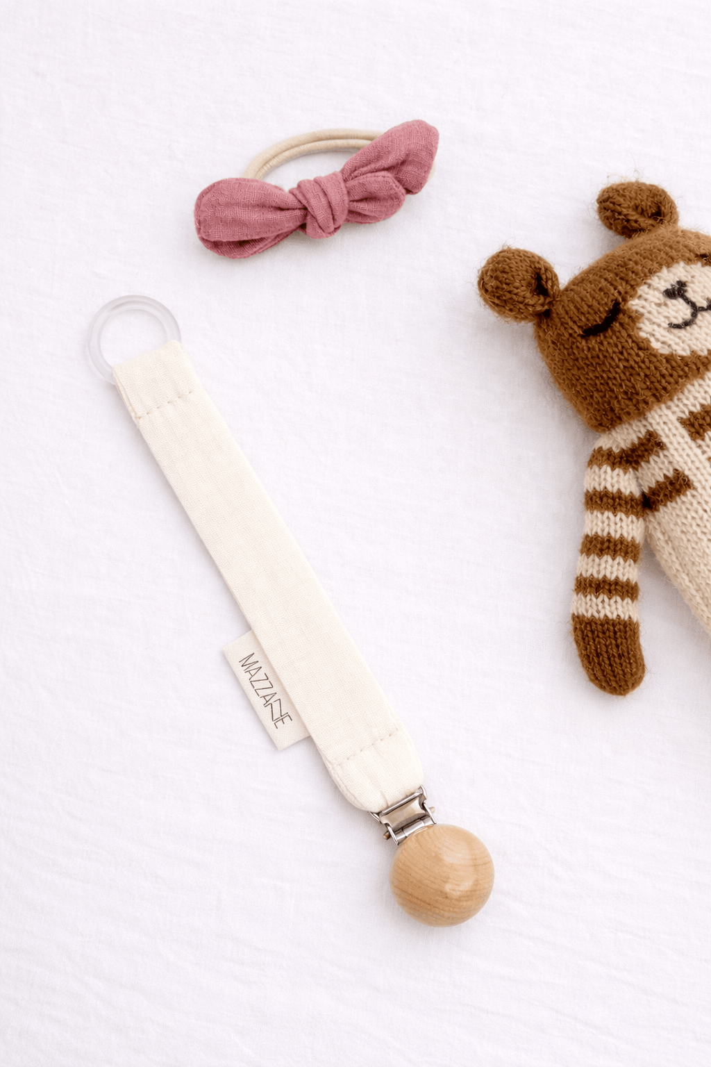 Attache - tétine bébé personnalisable fait main en gaze de coton écru - Mazzanne