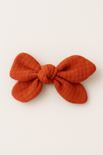 Barrette nœud gaze de coton tangerine pour cheveux accessoire vêtement enfant - mazzanne