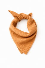 Foulard enfant en gaze de coton camel - Mazzanne