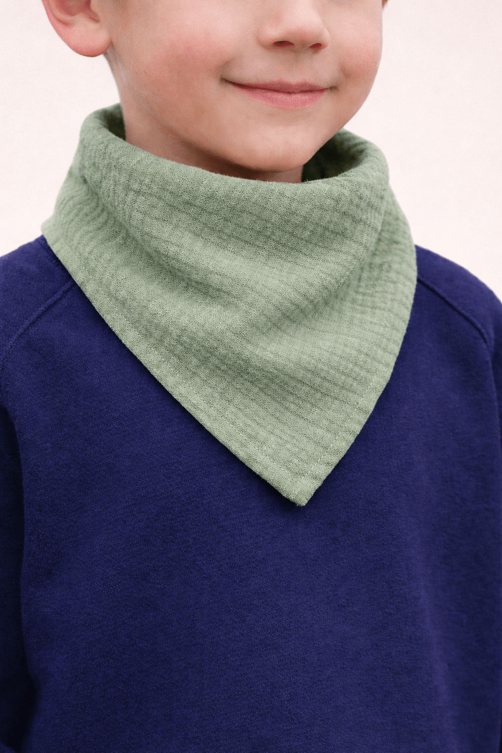 Foulard enfant en gaze de coton vert - Mazzanne