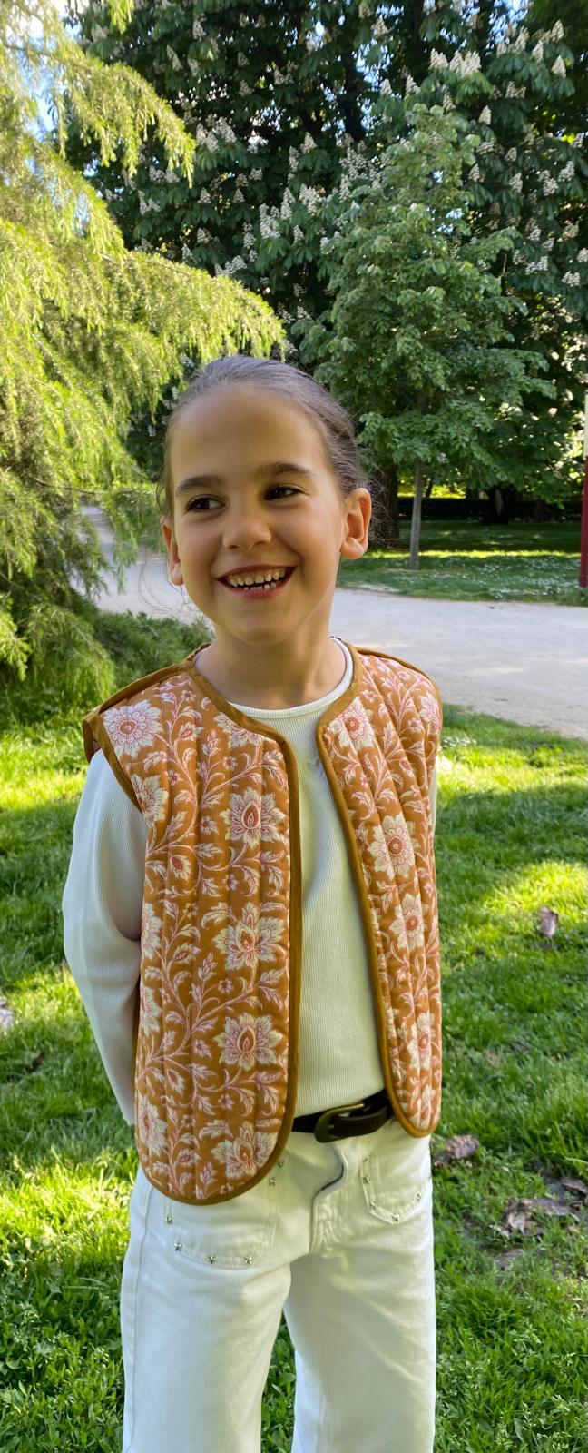 Gilet matelassé réversible fille en coton imprimés floraux - Mazzanne