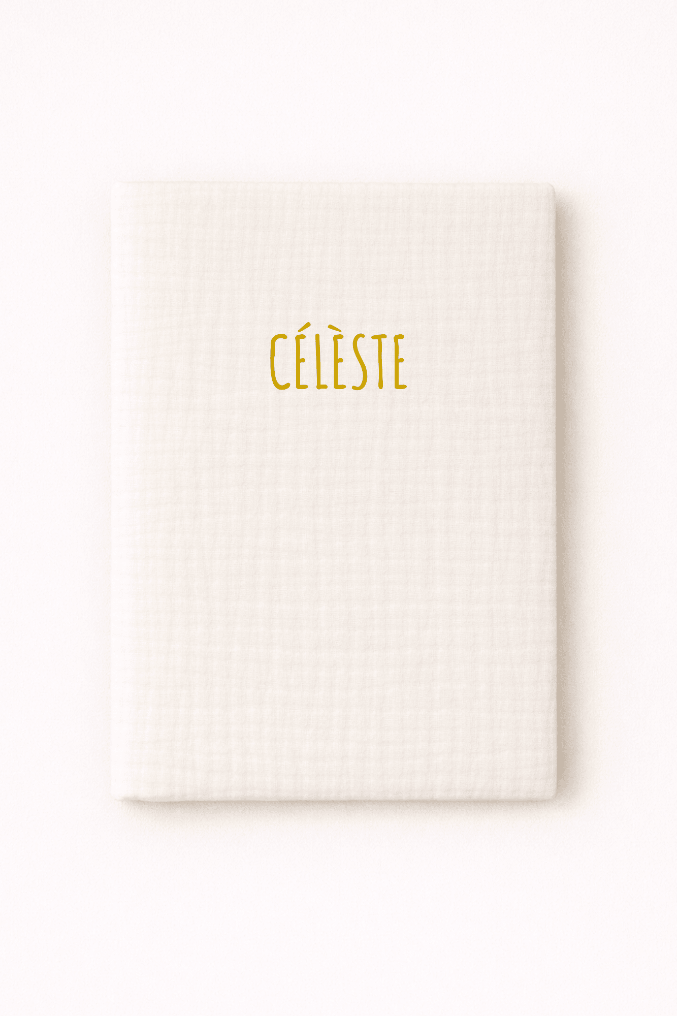 Protège carnet de santé bébé personnalisable en gaze de coton écru - Mazzanne