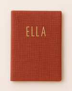 Protège carnet de santé bébé personnalisable en gaze de coton terracotta - mazzanne