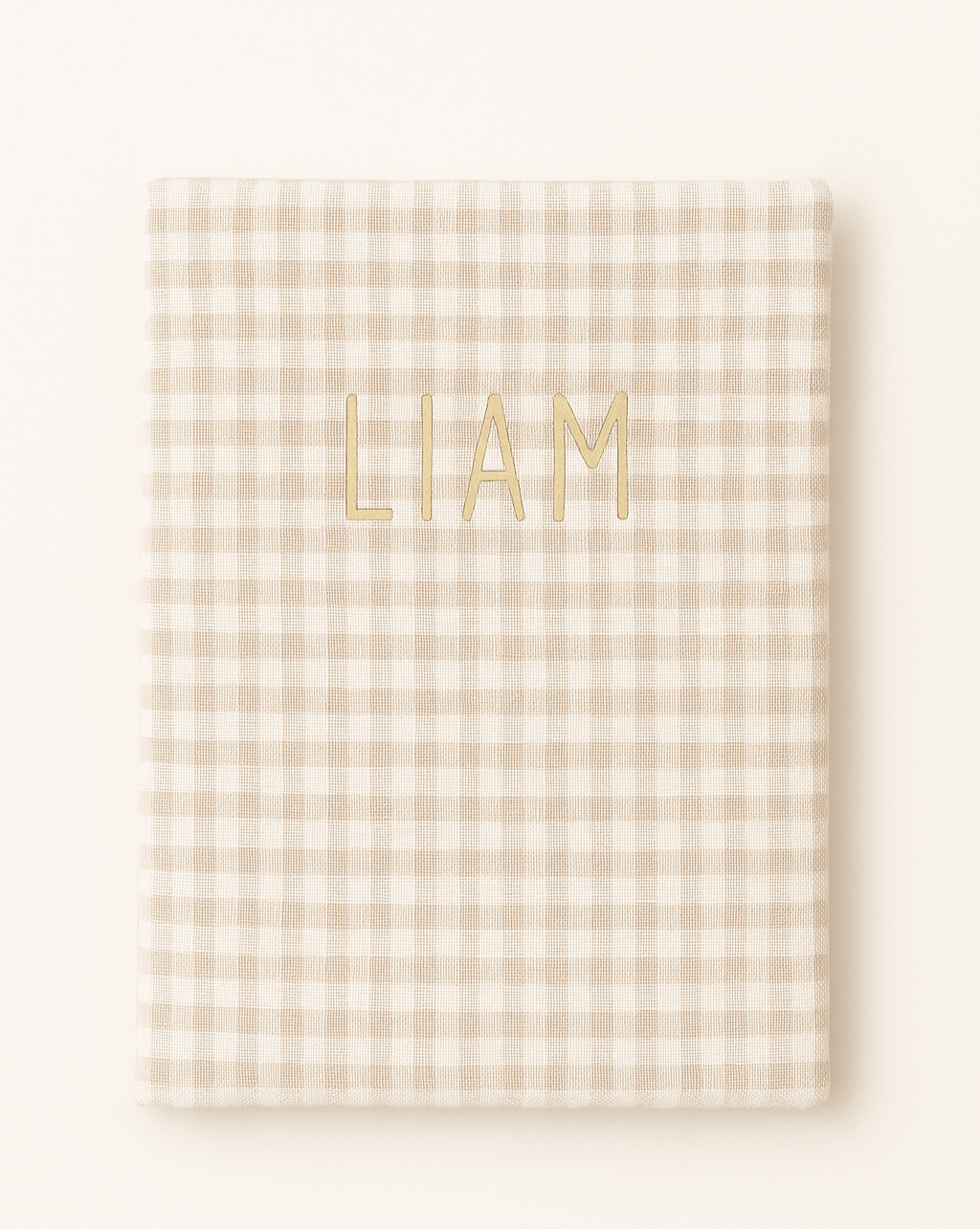 Protège carnet de santé bébé personnalisable en gaze de coton vichy beige - mazzanne