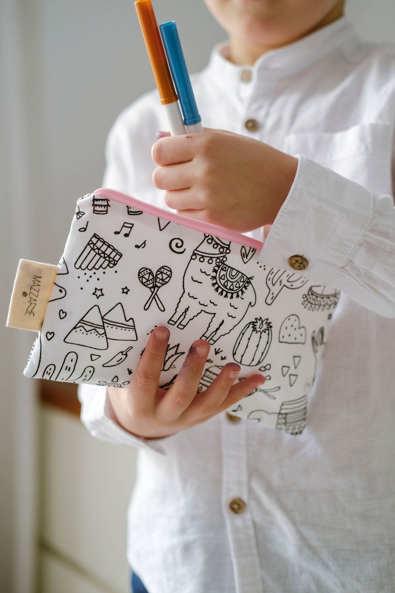 Trousse enfant en tissu à colorier lavable et réutilisable motifs superhéros - mazzanne